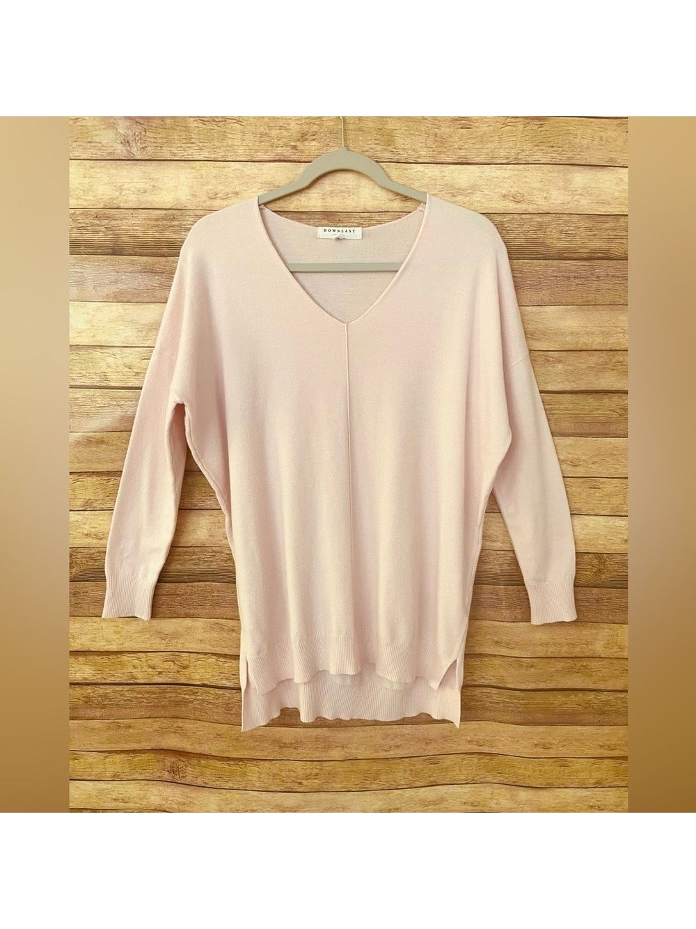 Downeast Women’s Light Pink Pullover V-Neck Sweater Size: Small